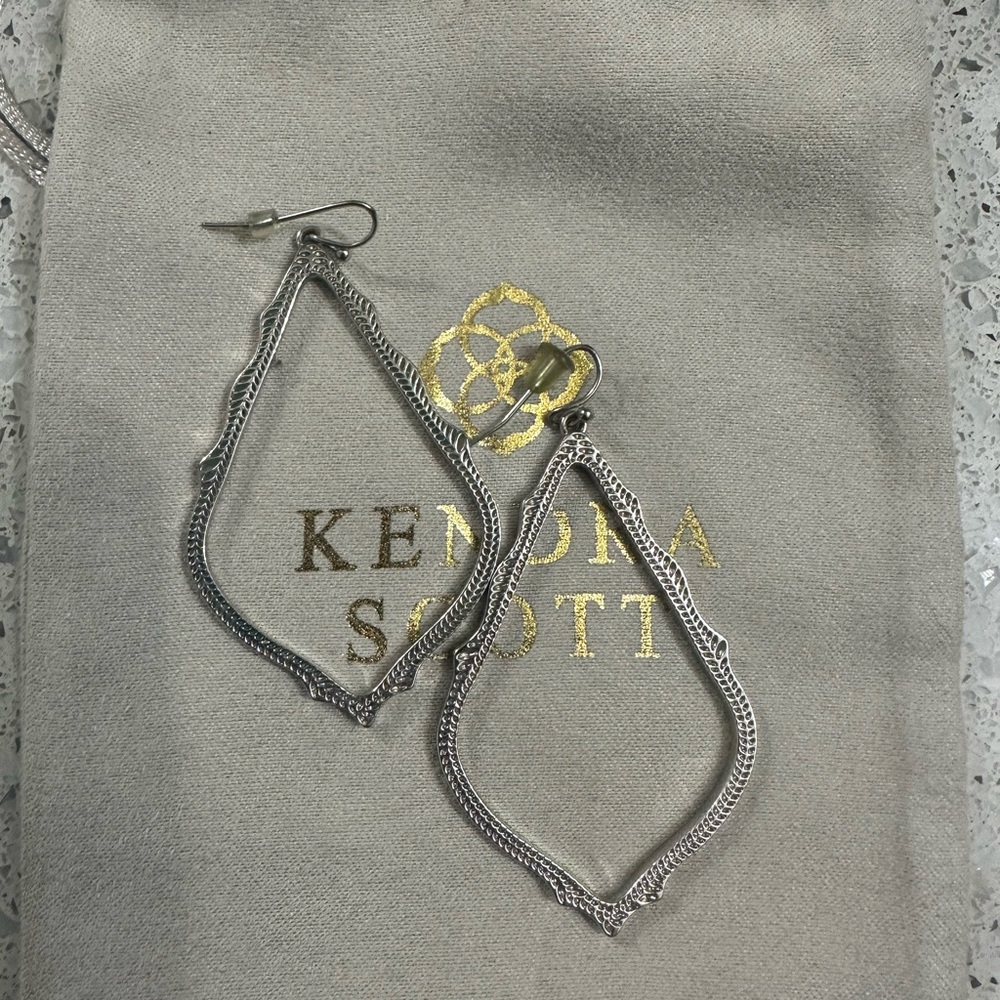 Large size silver Kendra Scott earrings sophee